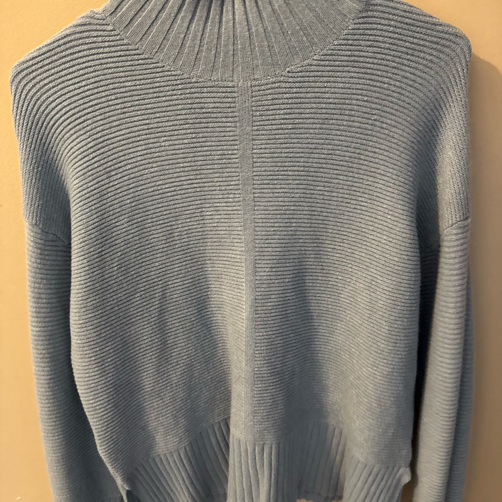 Cyrus Women's Ribbed Turtleneck Sweater - Light Gray